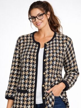 Croft & Barrow Black and Tan Houndstooth Cardigan